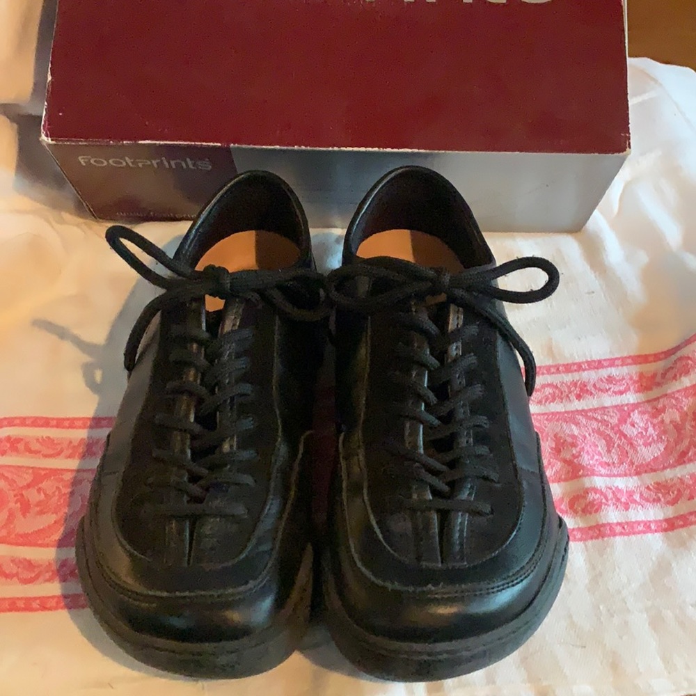 Birkenstock’s Footprints “Dayton” Size 8